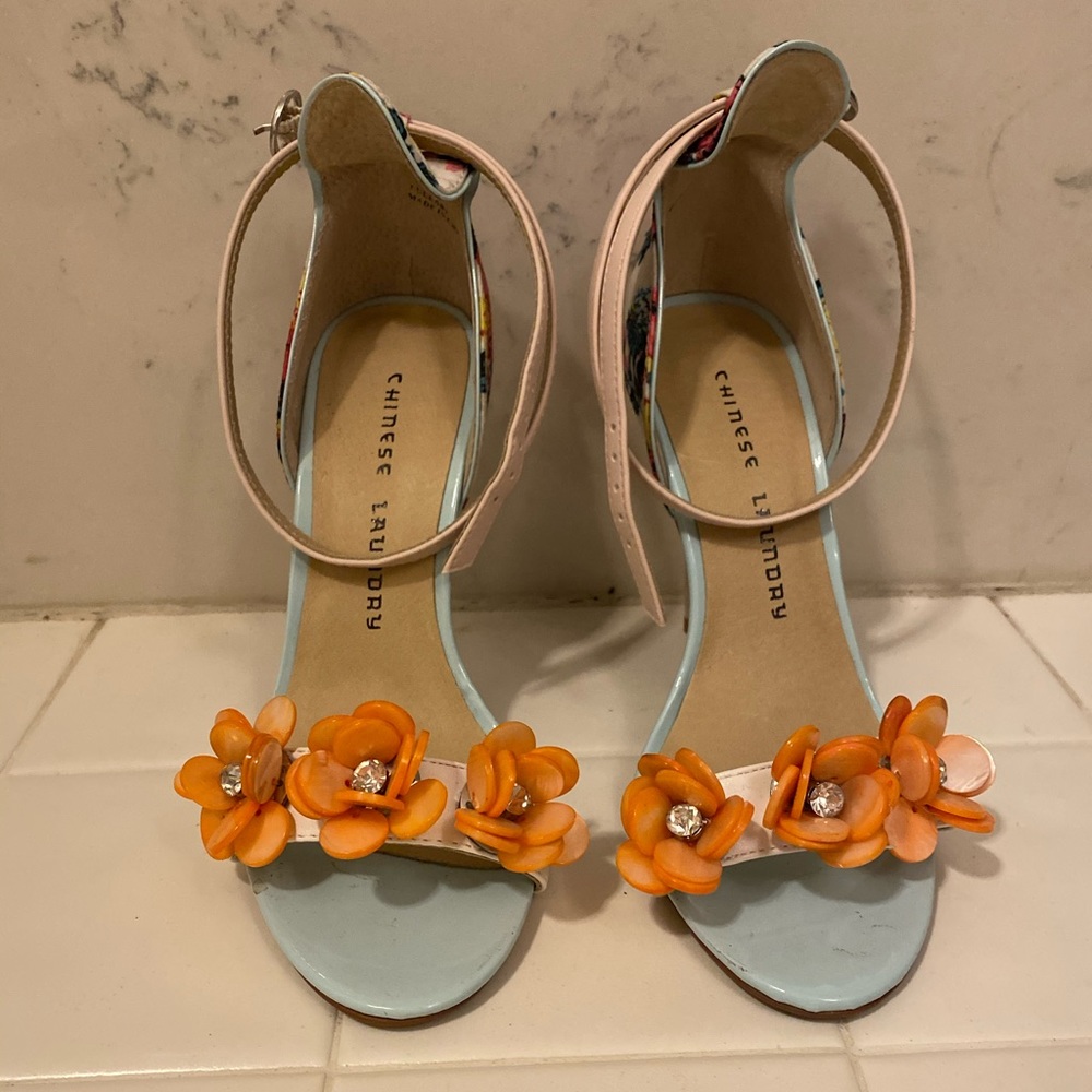Chinese Laundry Flower Sandals